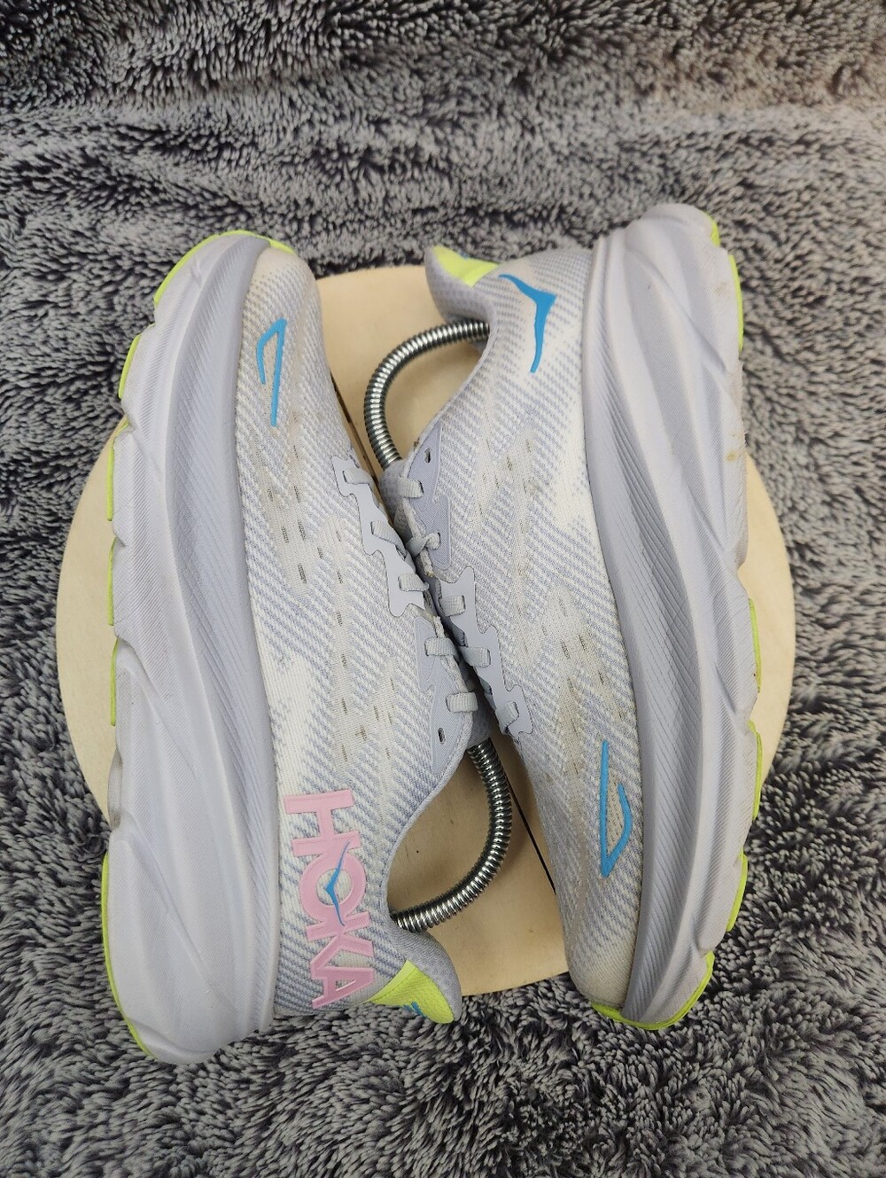 Hoka One One Clifton 9 Athletic Running Blue Pink Sneaker Women's Size 8 B - Picture 5 of 9